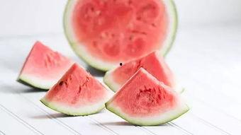 吃西瓜吃瓤还是吃瓜,吃瓤还是吃瓜皮，谁才是夏日消暑佳品？